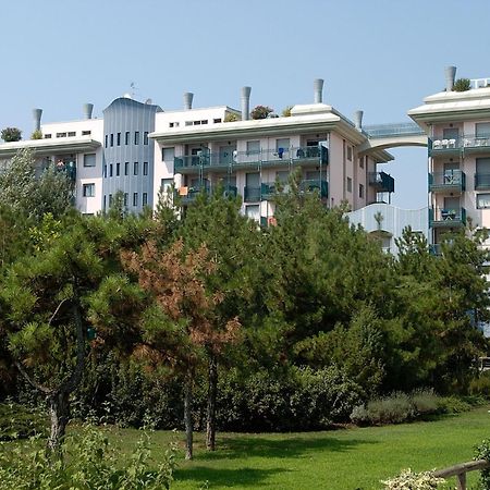 Апартаменты Residenza Delle Terme Бибионе Экстерьер фото